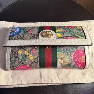 Gucci Ivory Flora Print Snap Foldover Wallet